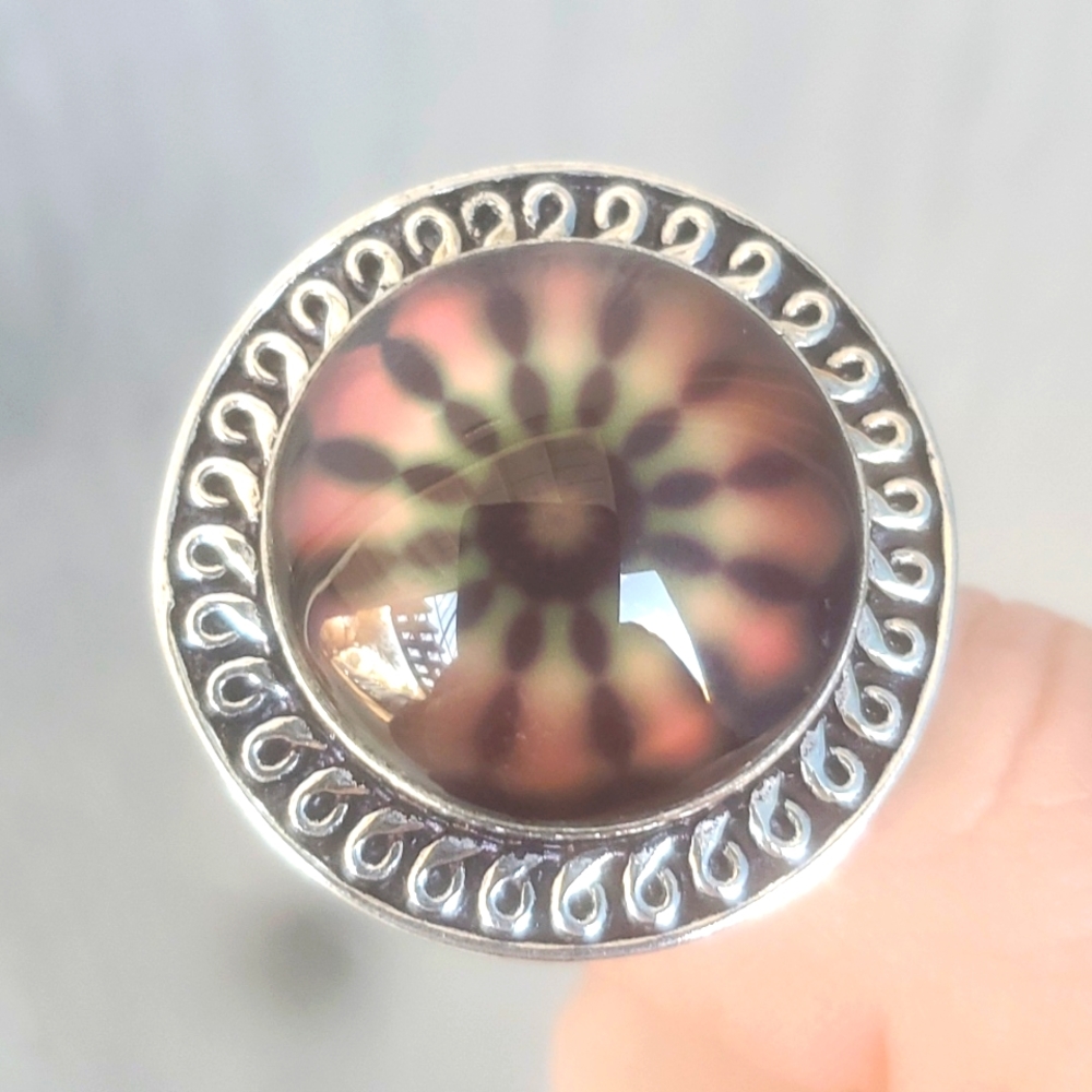 New Art Glass Abstract, Hypnotic, Optical Illusion 925 Silver Ring.